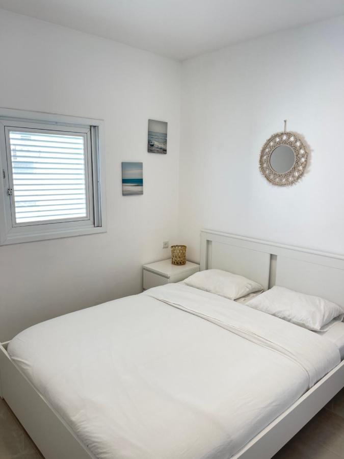 OnTheSea Bat Yam Apartment Bagian luar foto