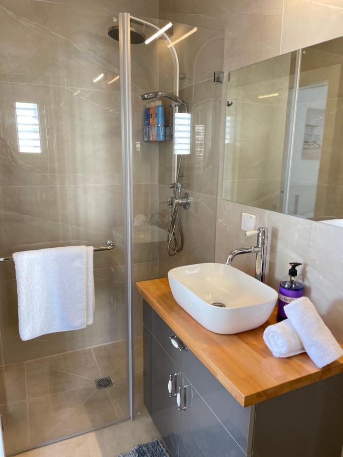 OnTheSea Bat Yam Apartment Bagian luar foto