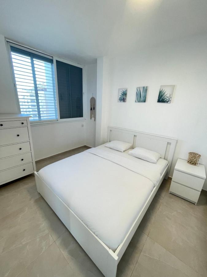 OnTheSea Bat Yam Apartment Bagian luar foto